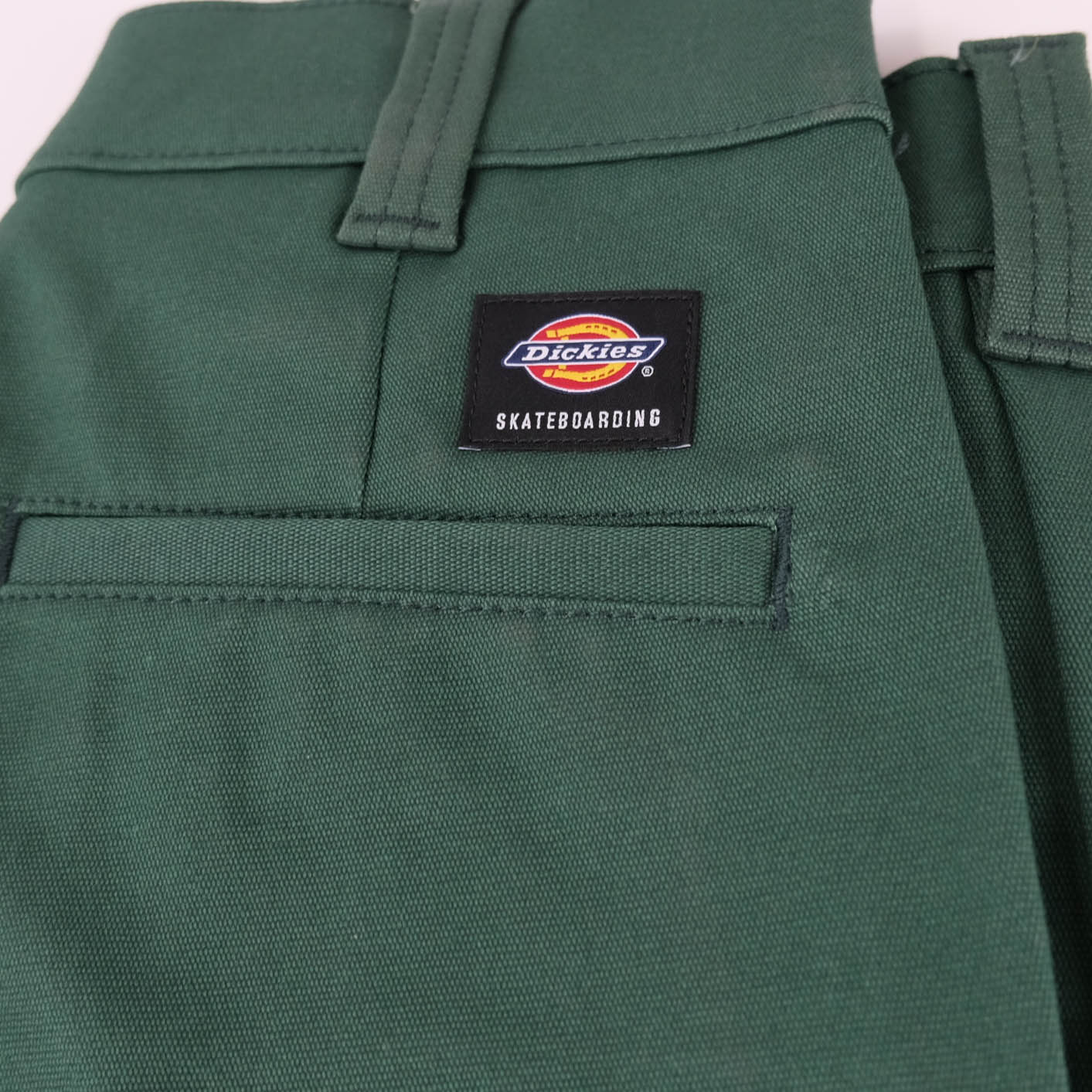 לצפייה במוצר DICKIES 874 PANTS LIGHT GRN