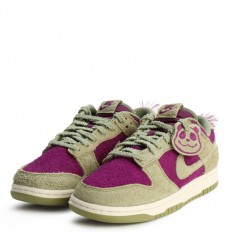 לצפייה במוצר נעלי נייק דאנק Nike Dunk Low 'Panda Bear' – מהדורה מיוחדת בעיצוב פנדה